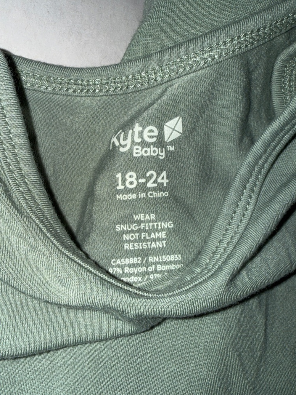 Kyte baby neutral green sleep sack size large and long sleeve body suit 18-24 mo - Picture 2 of 7